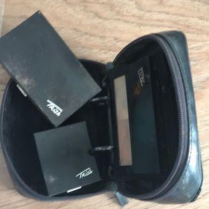 Trish McEvoy small make up planner